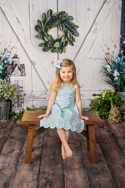 Charcoal Barn Door Blooms