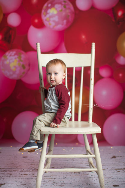 Golden Valentine Balloon Wall