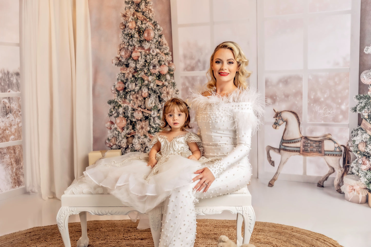 Blushing Carousel Christmas 2pc Room