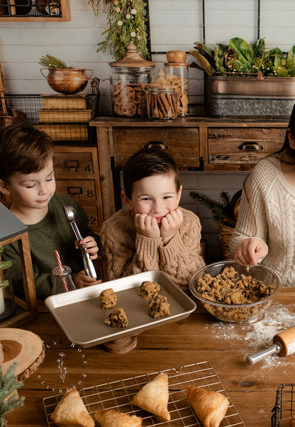 Vintage Holiday Kitchen