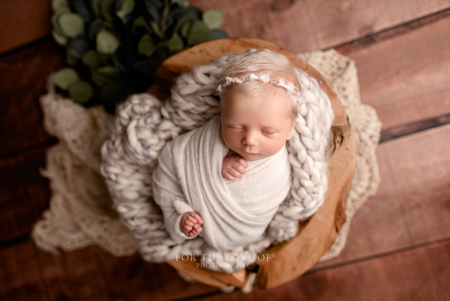 Joplin Vertical Wood Planks