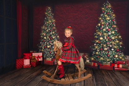 Elegant Crimson Holiday 2pc Room