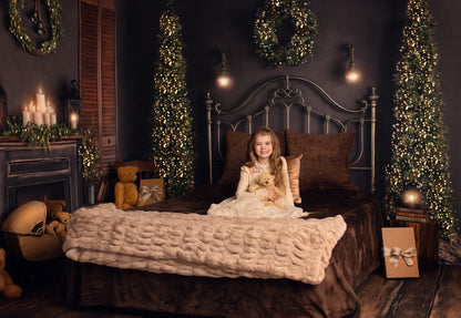 Retro Rustic Mantle Room