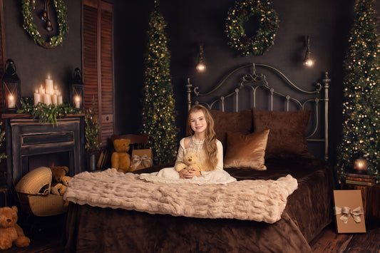 Retro Rustic Mantle Room