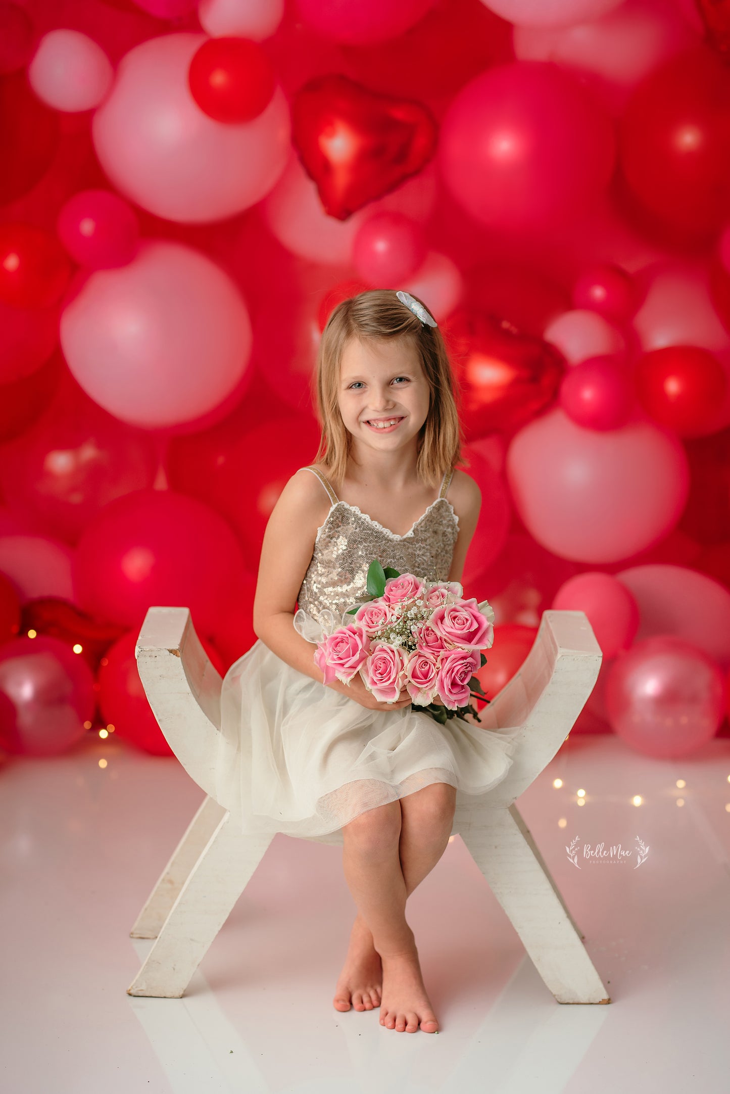 Valentine Kiss Balloon Wall