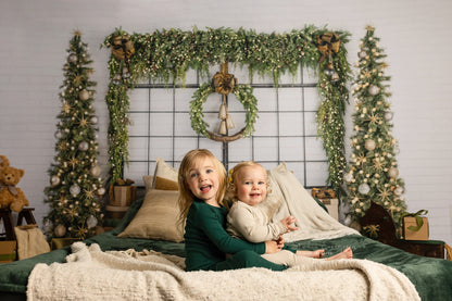 Vintage Holiday Retreat 2pc Room