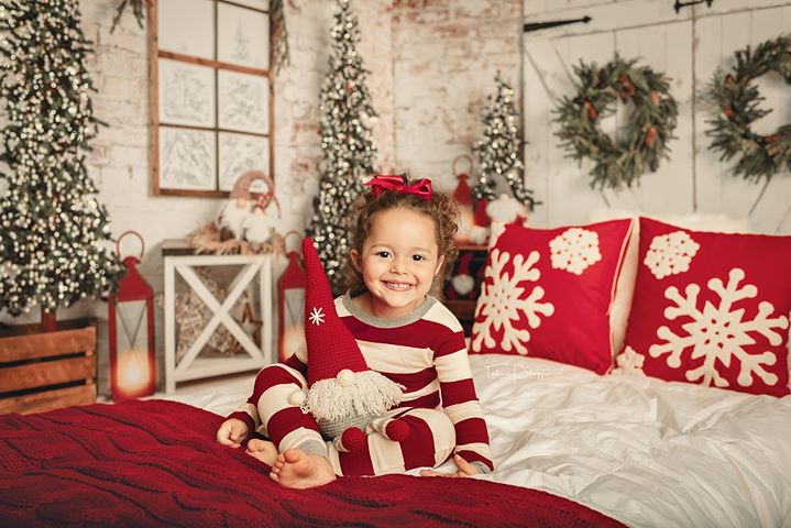 Glowing Greetings Mini Room