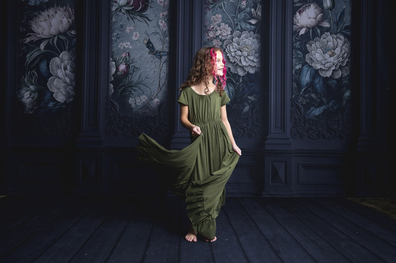 Black Floral Victorian Wall - With Sweep Option