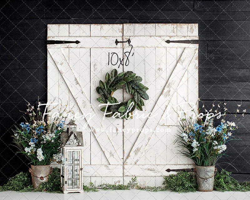 Charcoal Barn Door Blooms