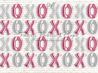 Elegant Hugs & Kisses