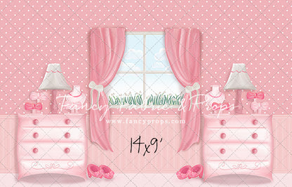 Minnie's Pink Paradise