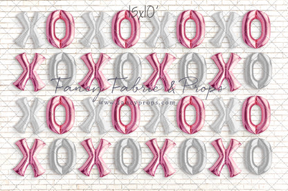 Elegant Hugs & Kisses