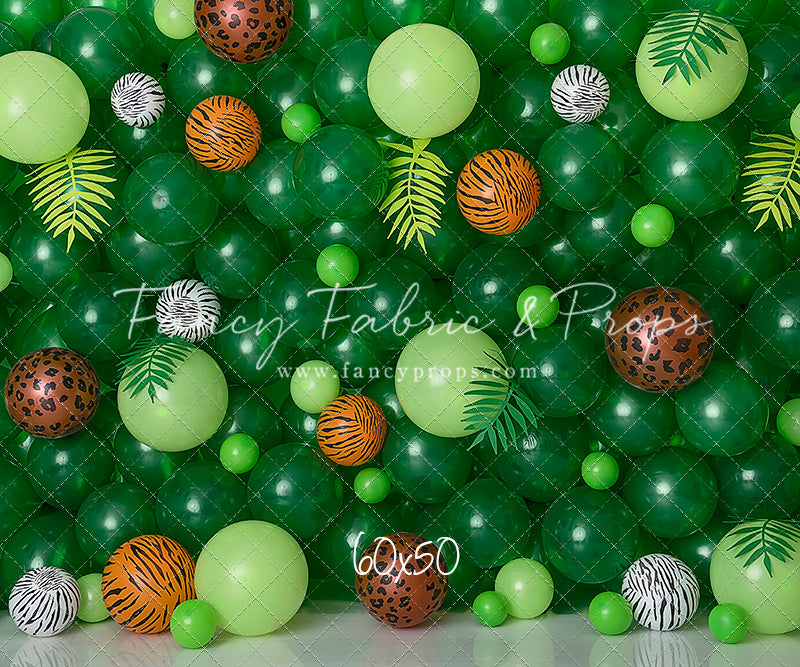 Afternoon Safari Balloon Wall