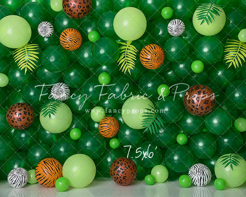 Afternoon Safari Balloon Wall