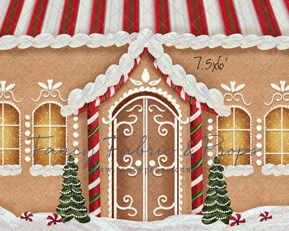 Little Fancy Gingerbread Cottage