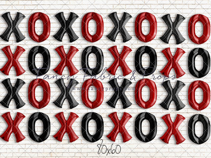 Modern Kisses & Hugs