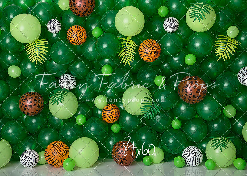 Afternoon Safari Balloon Wall