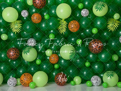 Afternoon Safari Balloon Wall