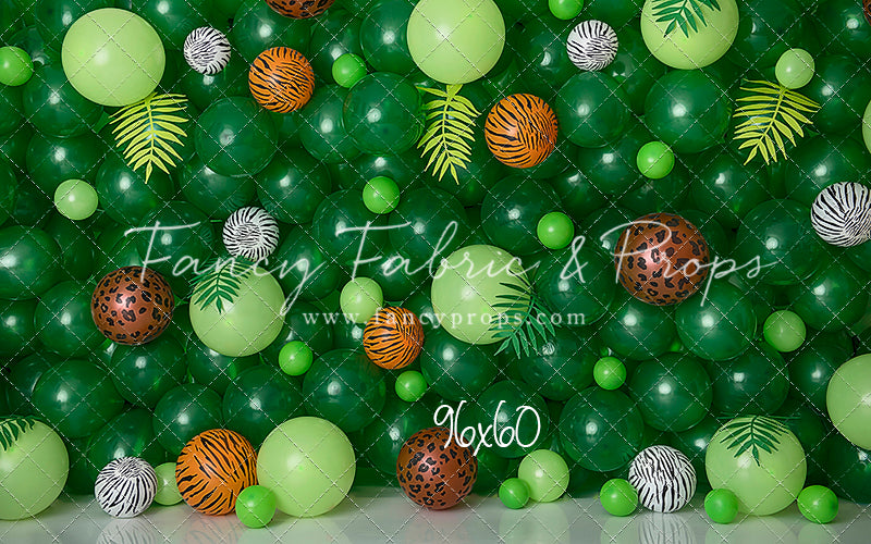 Afternoon Safari Balloon Wall