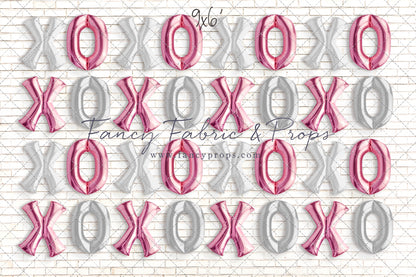 Elegant Hugs & Kisses