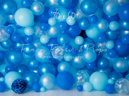 Azul Balloon Wall