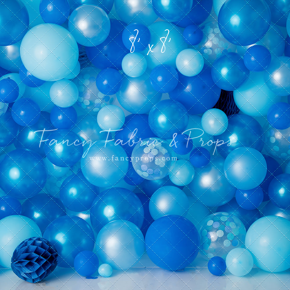 Azul Balloon Wall