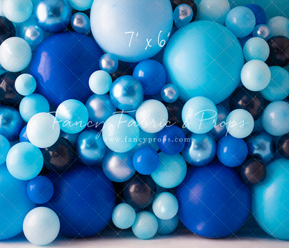 Bubble Blues Balloon Wall