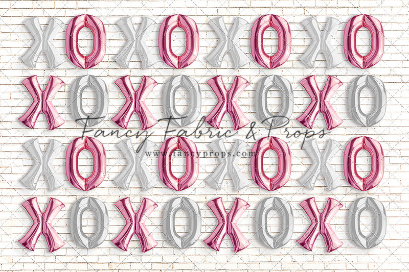 Elegant Hugs & Kisses