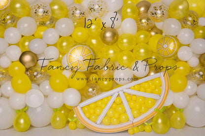 Make Lemonade Balloon Wall