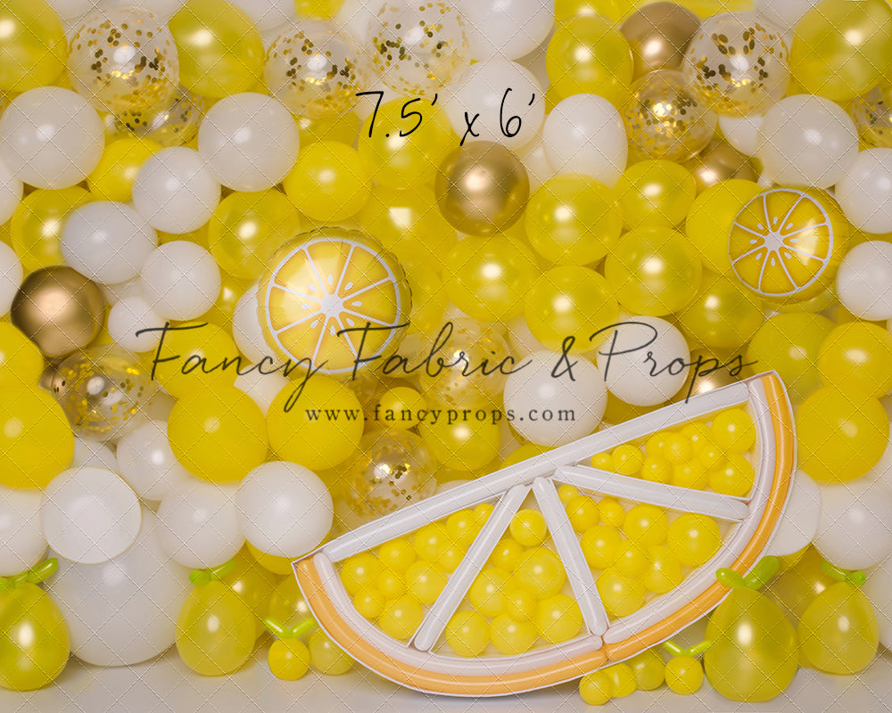 Make Lemonade Balloon Wall