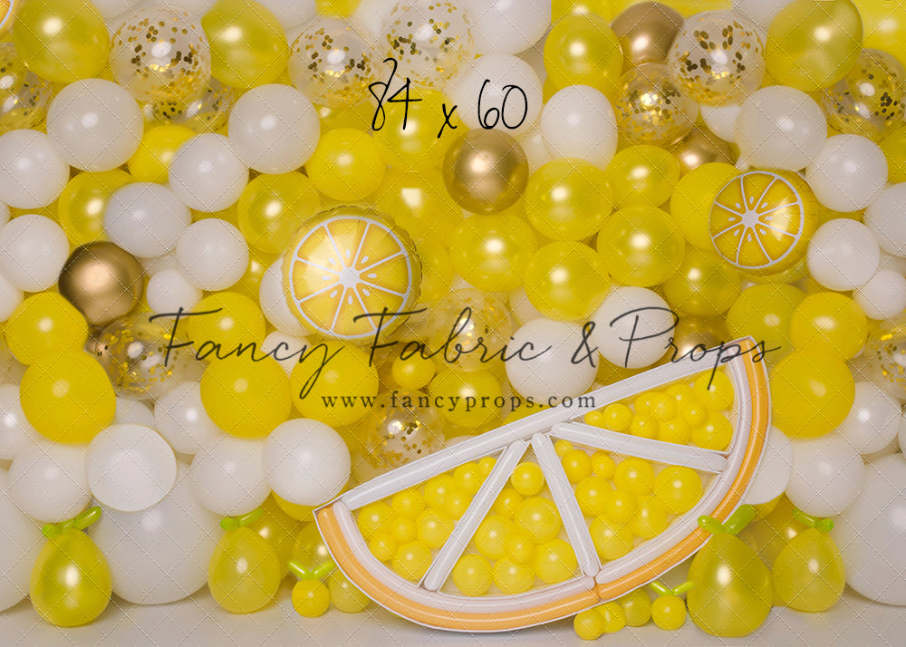 Make Lemonade Balloon Wall