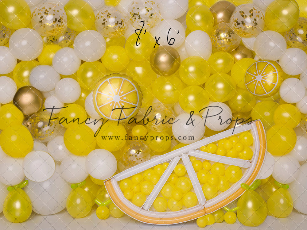 Make Lemonade Balloon Wall