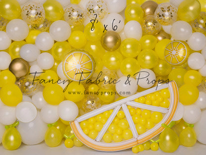 Make Lemonade Balloon Wall