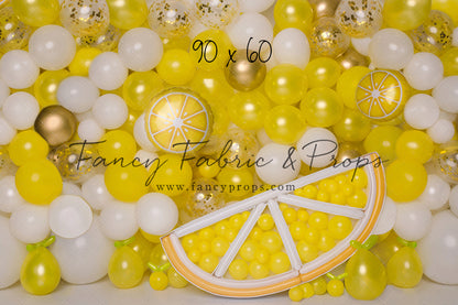 Make Lemonade Balloon Wall