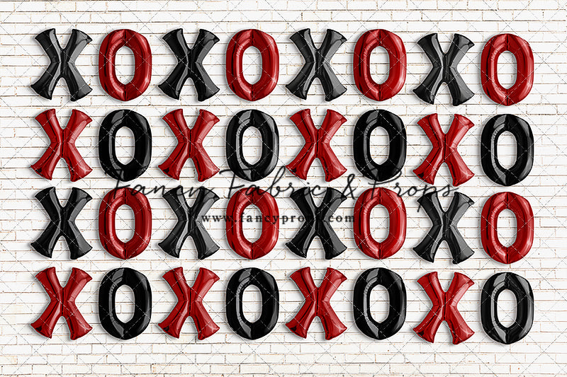 Modern Kisses & Hugs