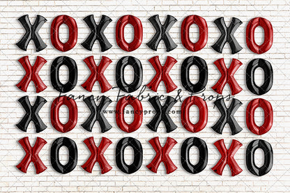 Modern Kisses & Hugs