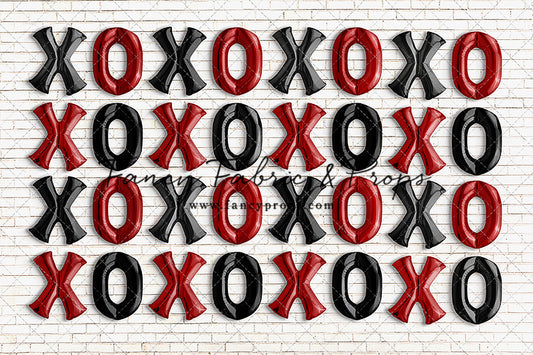 Modern Kisses & Hugs