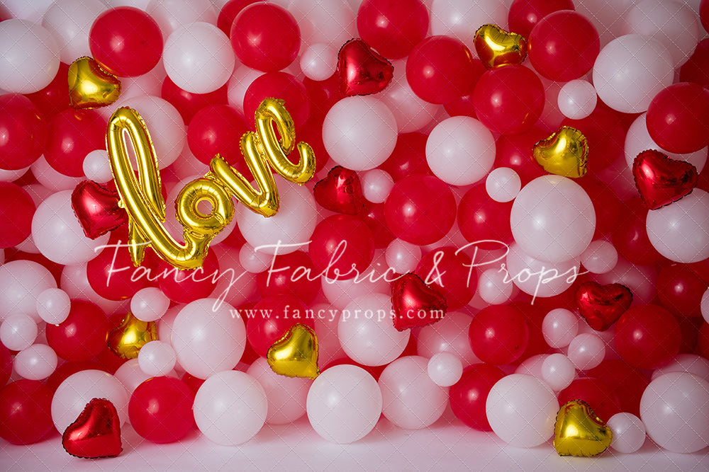 Smitten Valentine Balloon Wall