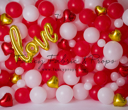 Smitten Valentine Balloon Wall