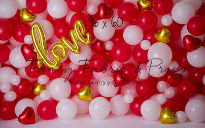 Smitten Valentine Balloon Wall