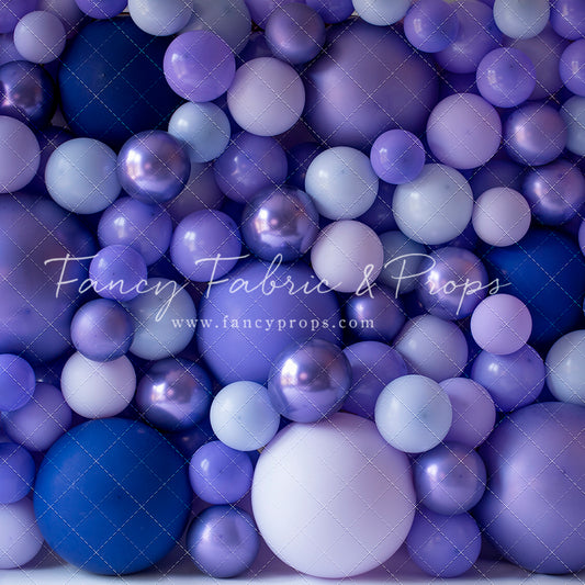 Shades of Lavender Balloon Wall