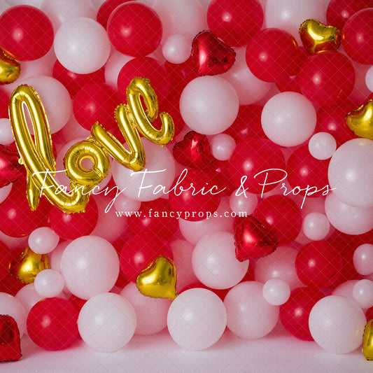 Smitten Valentine Balloon Wall