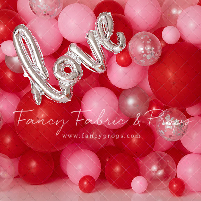 Valentine Chrome Balloon Wall